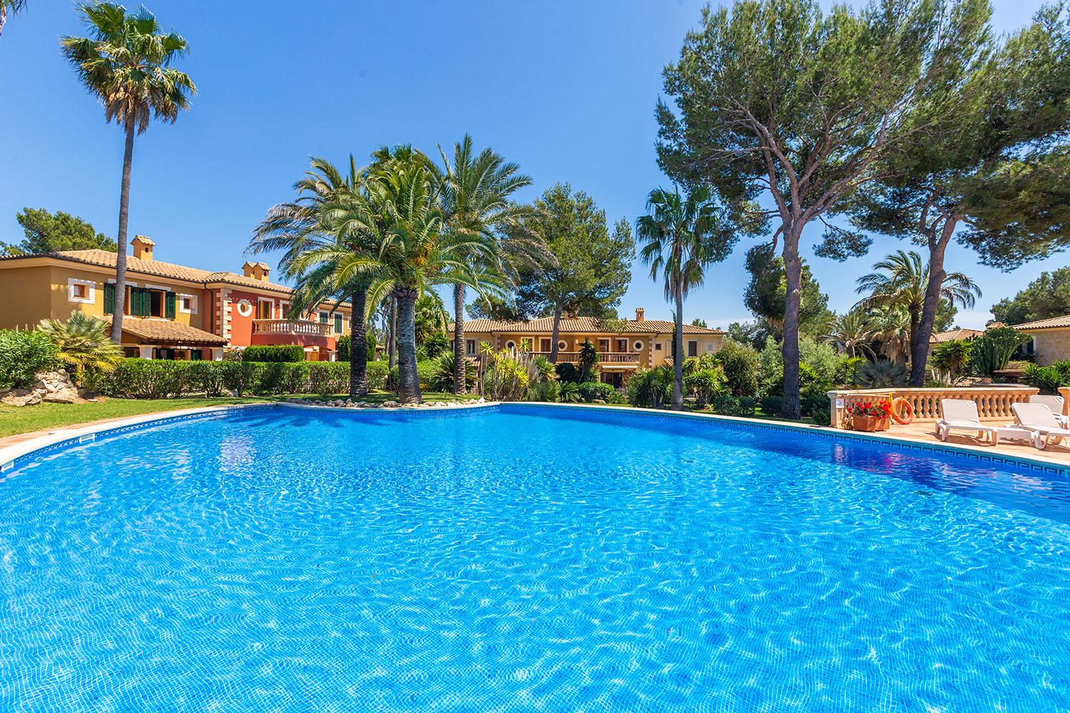 Mallorca - Nova Santa Ponsa - Villa in a community