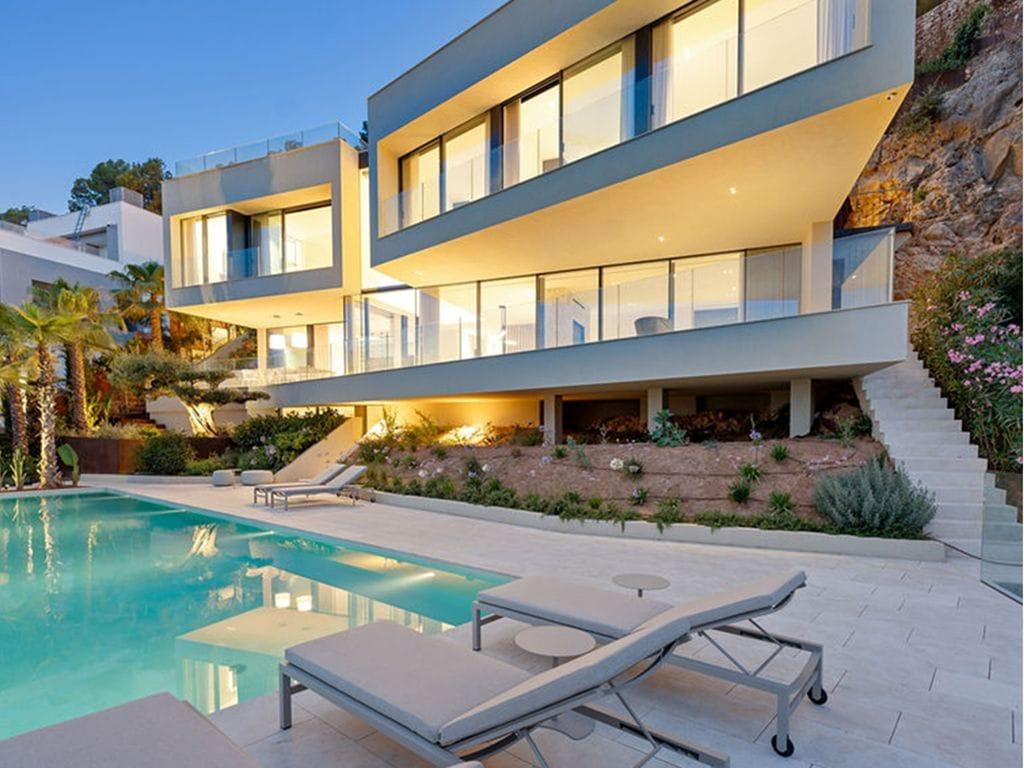 Villa mit Traumblick in exklusivster Wohnlage!