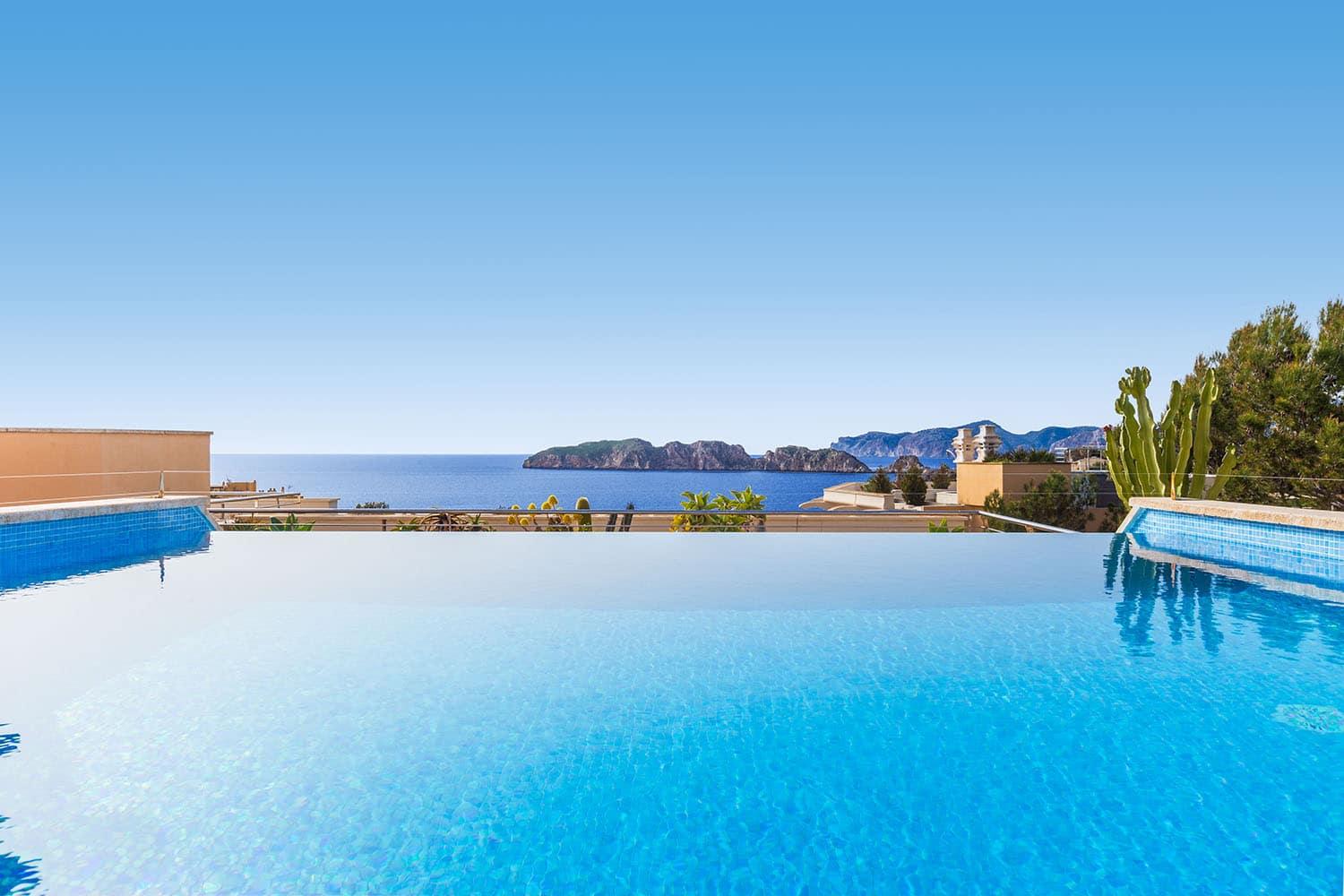 Elegantes Penthaus mit Meerblick und Privatpool !