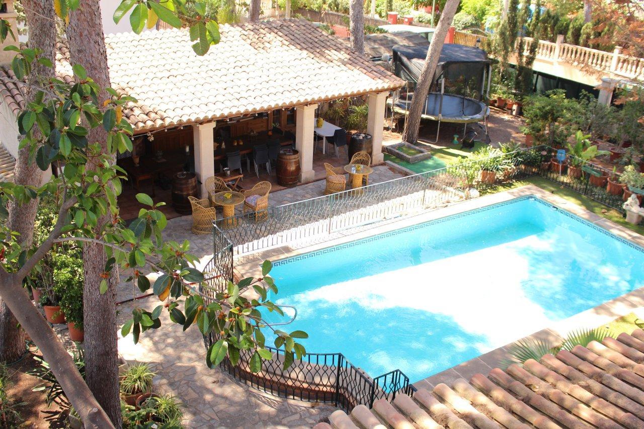 Mediterrane Villa in ruhiger lage